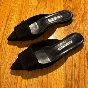 Manolo Blahnik maysale flats